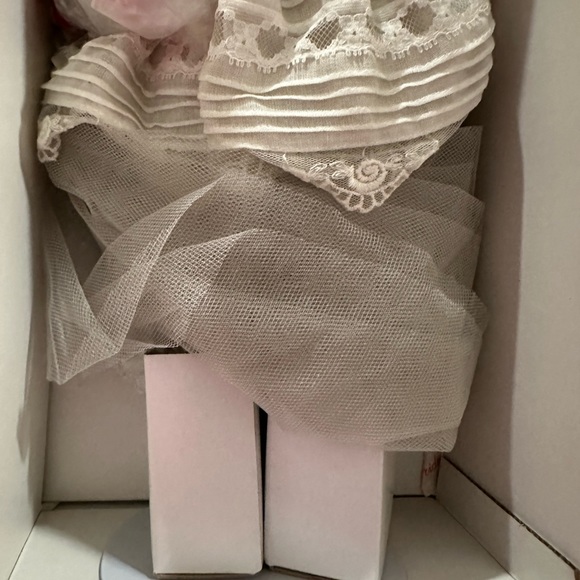 1988 Playing bride porcelain doll maud Humphrey Bogart - Picture 6 of 7